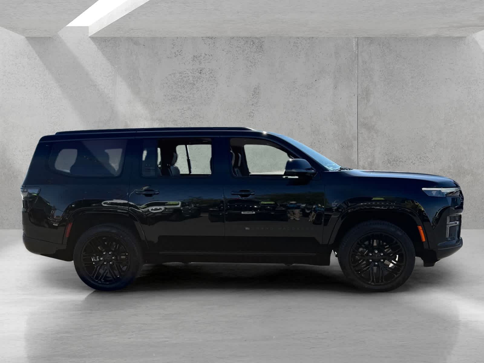 Thumbnail: 2026 Jeep Grand Wagoneer - 6