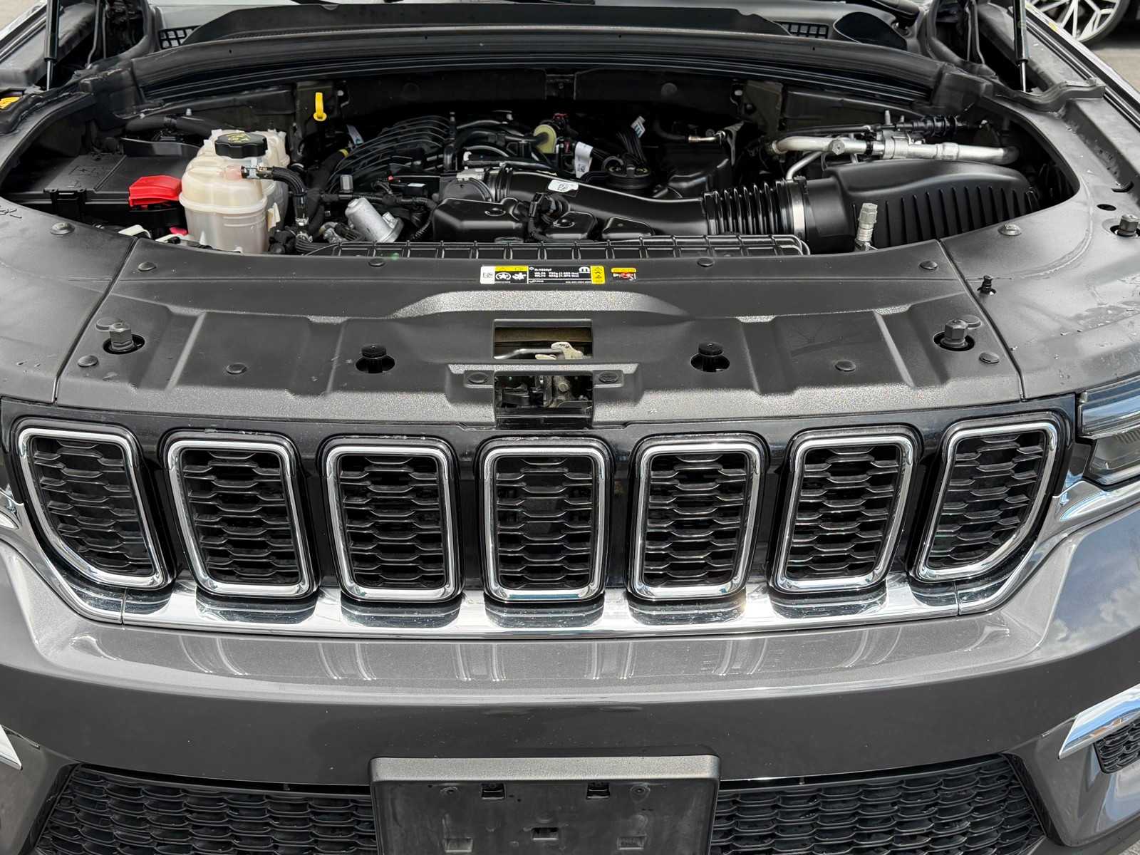 Thumbnail: 2022 Jeep Grand Cherokee - 30