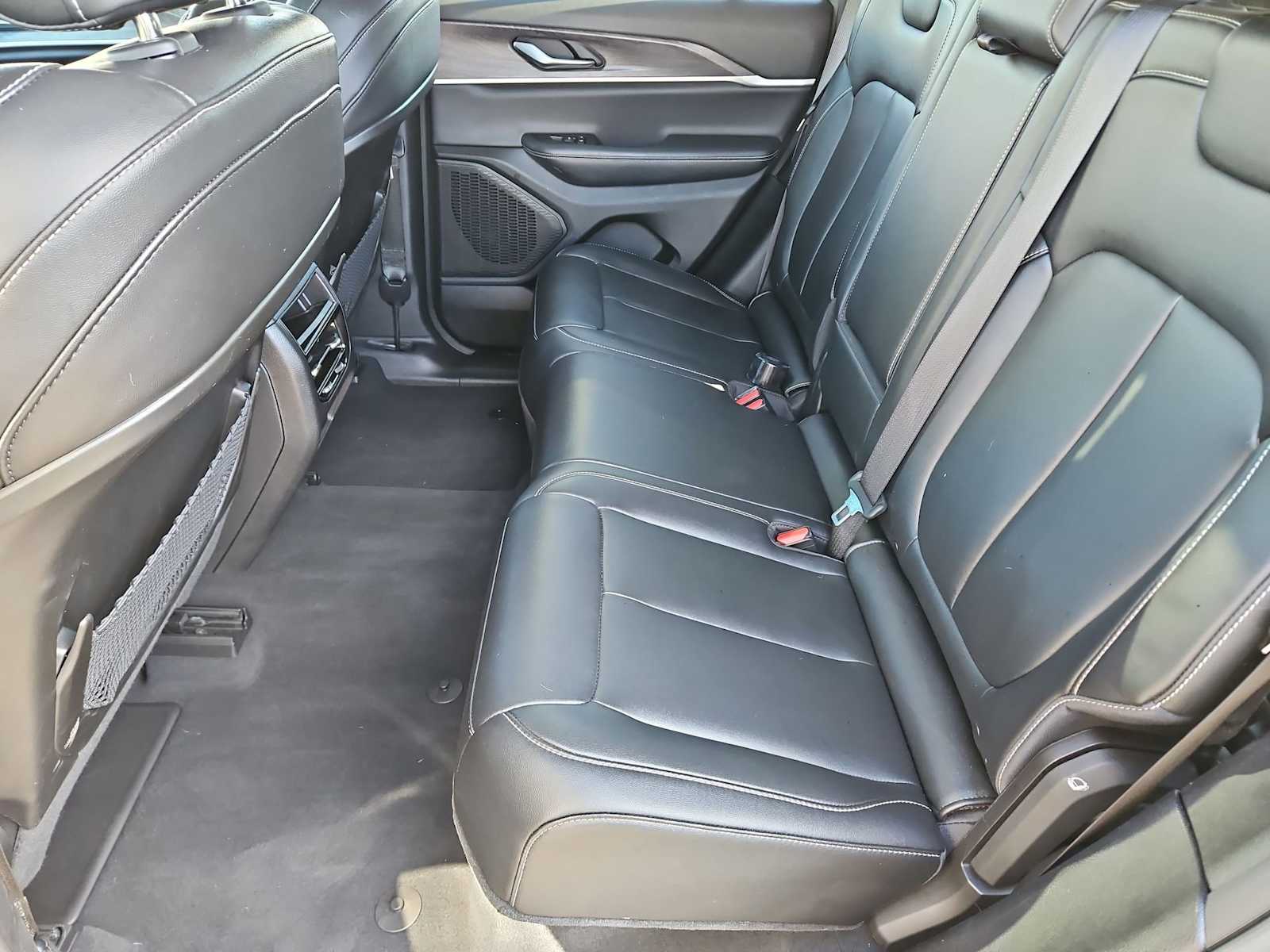 Thumbnail: 2023 Jeep Grand Cherokee - 19