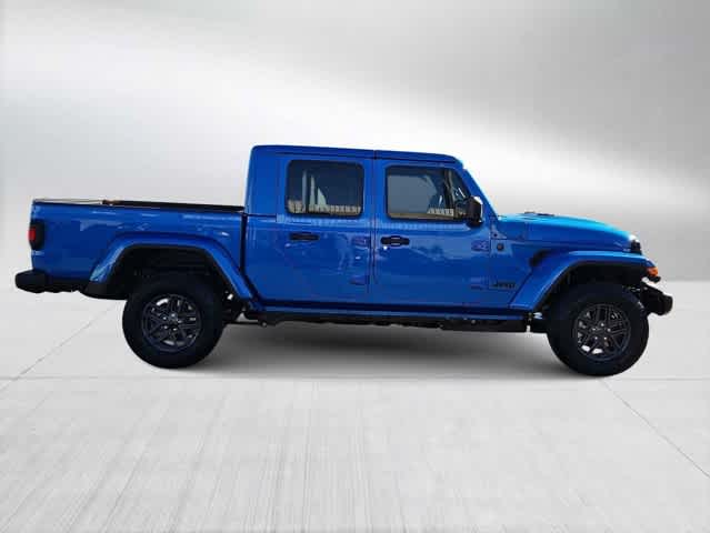 Thumbnail: 2026 Jeep Gladiator - 9