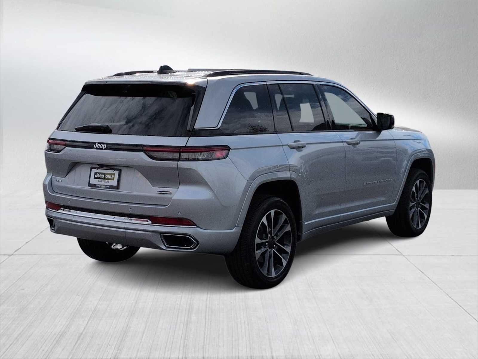 Thumbnail: 2025 Jeep Grand Cherokee - 8