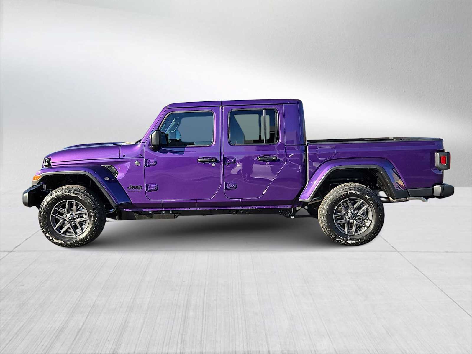 Thumbnail: 2026 Jeep Gladiator - 5