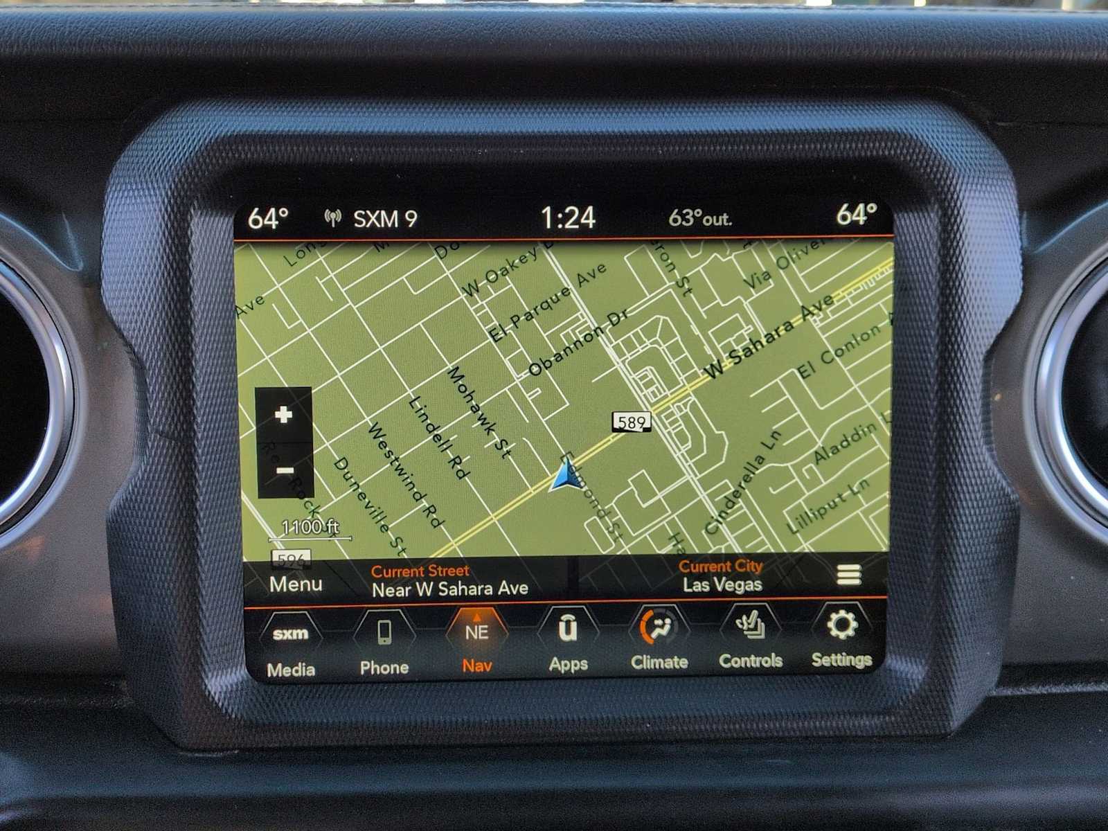 Thumbnail: 2022 Jeep Wrangler - 29