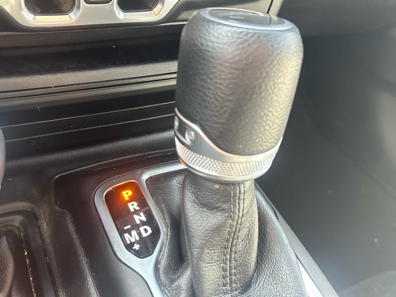 Thumbnail: 2022 Jeep Gladiator - 28