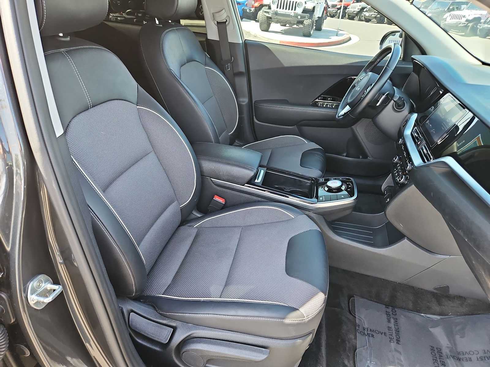 2022 Kia Niro S 19