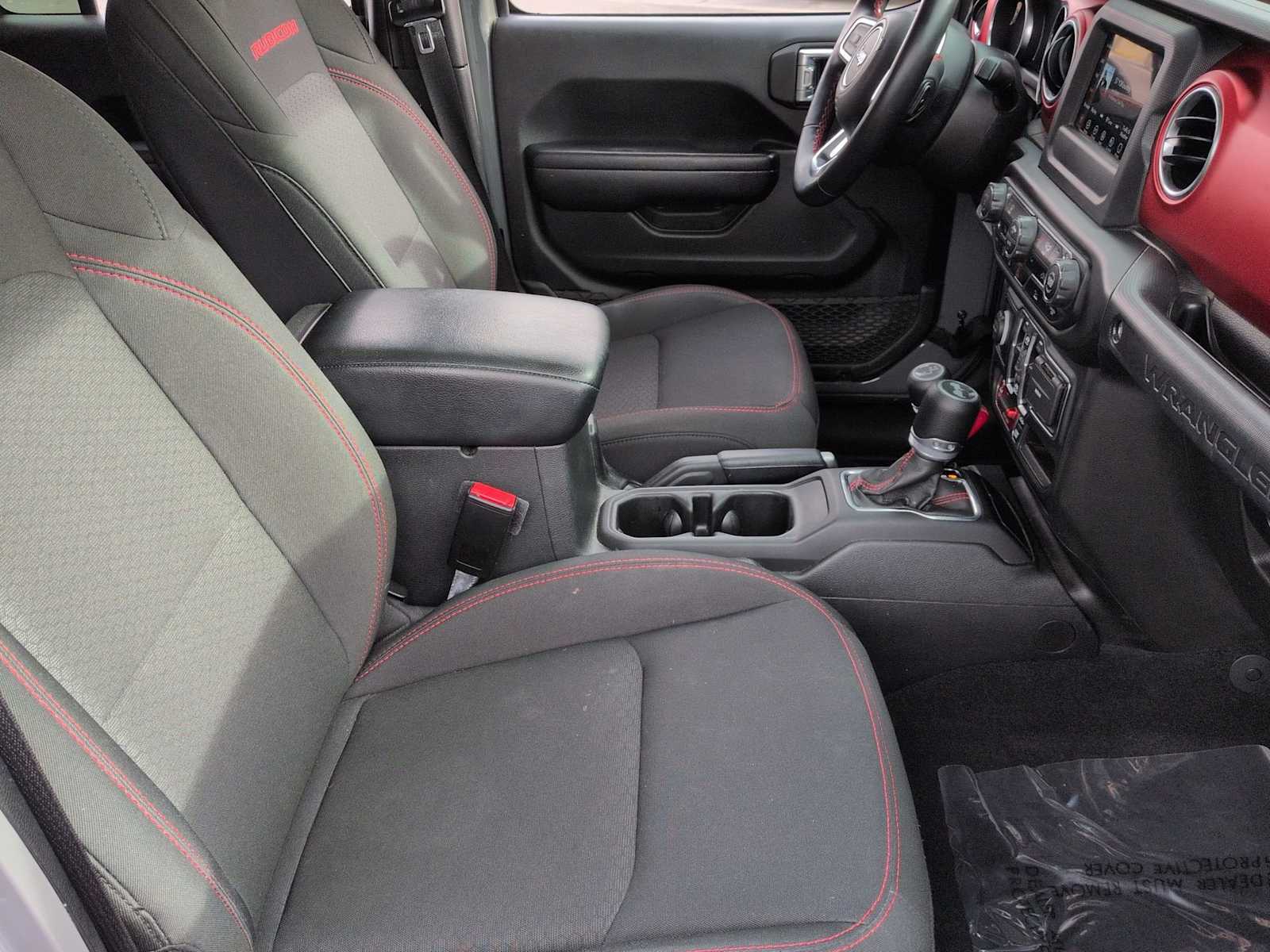 Thumbnail: 2021 Jeep Wrangler - 22