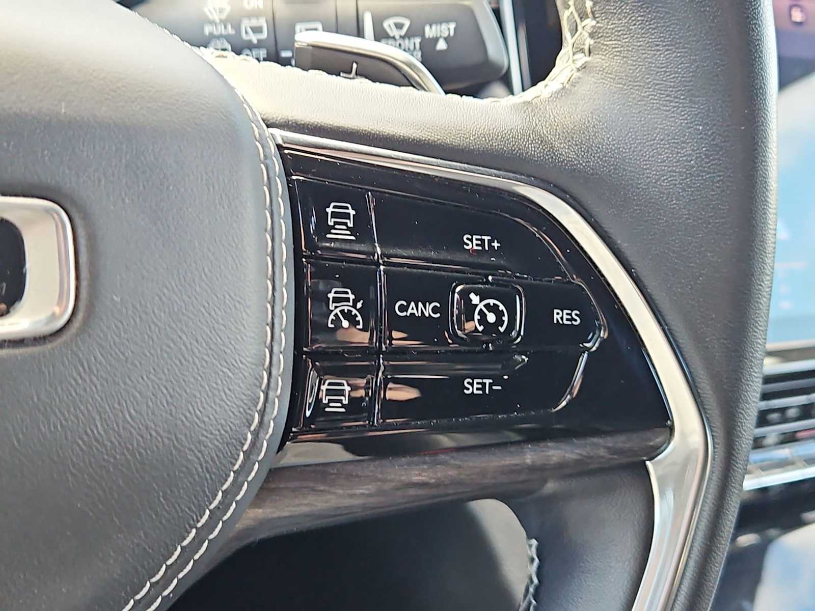 Thumbnail: 2022 Jeep Grand Cherokee L - 26