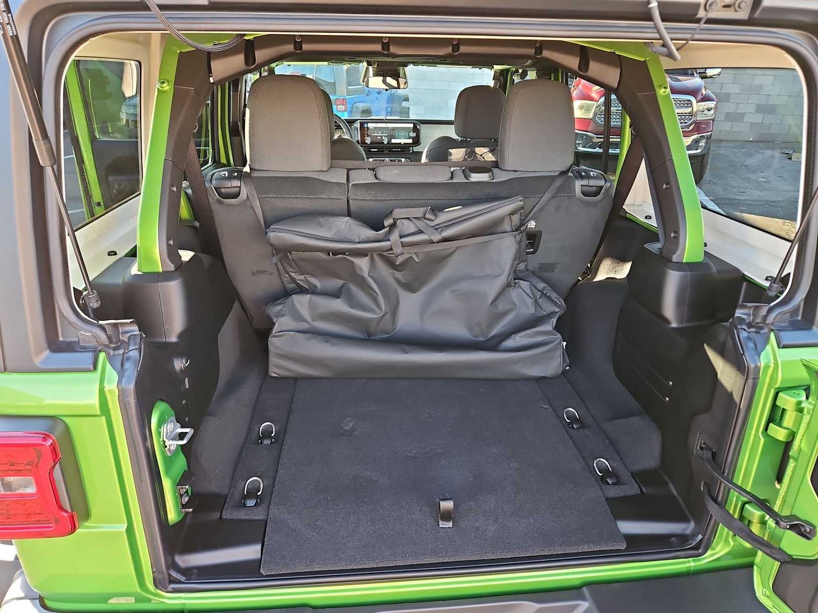 Thumbnail: 2026 Jeep Wrangler - 31