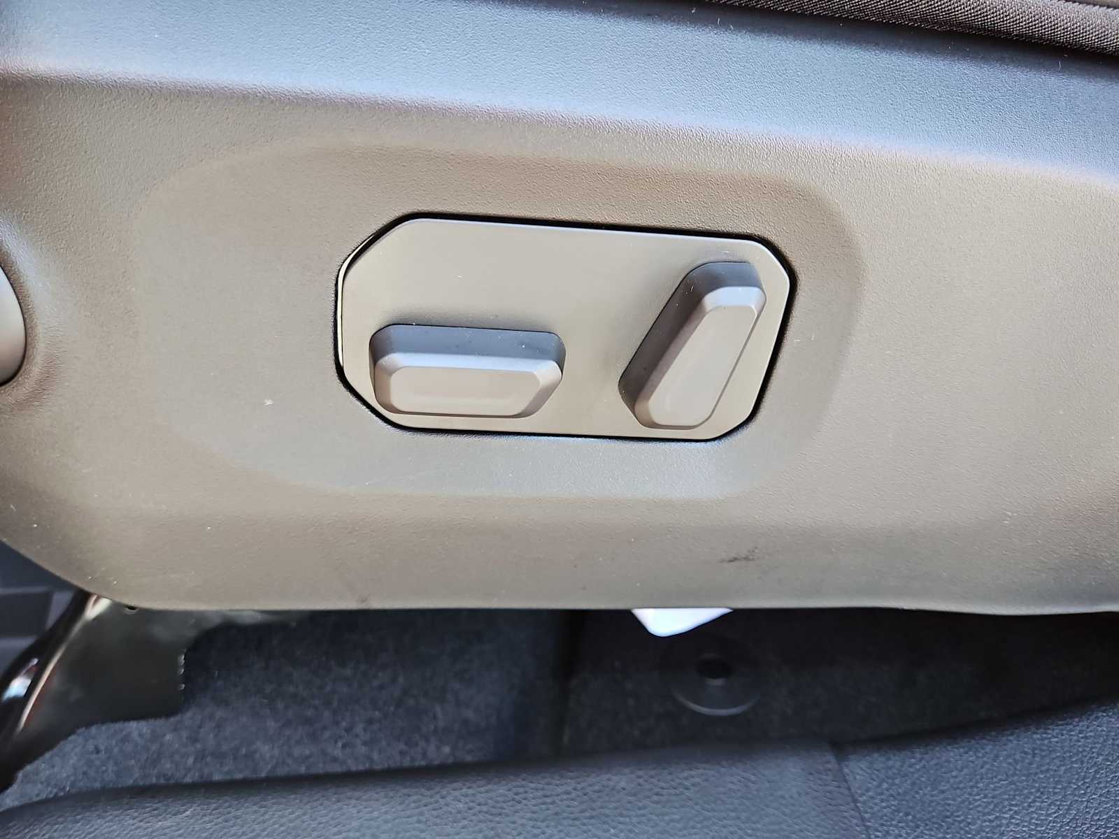 Thumbnail: 2025 Jeep Wrangler - 15