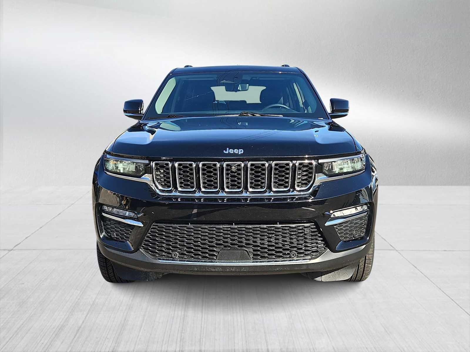 Thumbnail: 2022 Jeep Grand Cherokee - 3