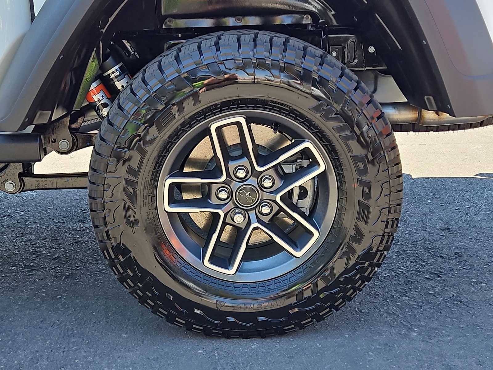 Thumbnail: 2025 Jeep Gladiator - 12