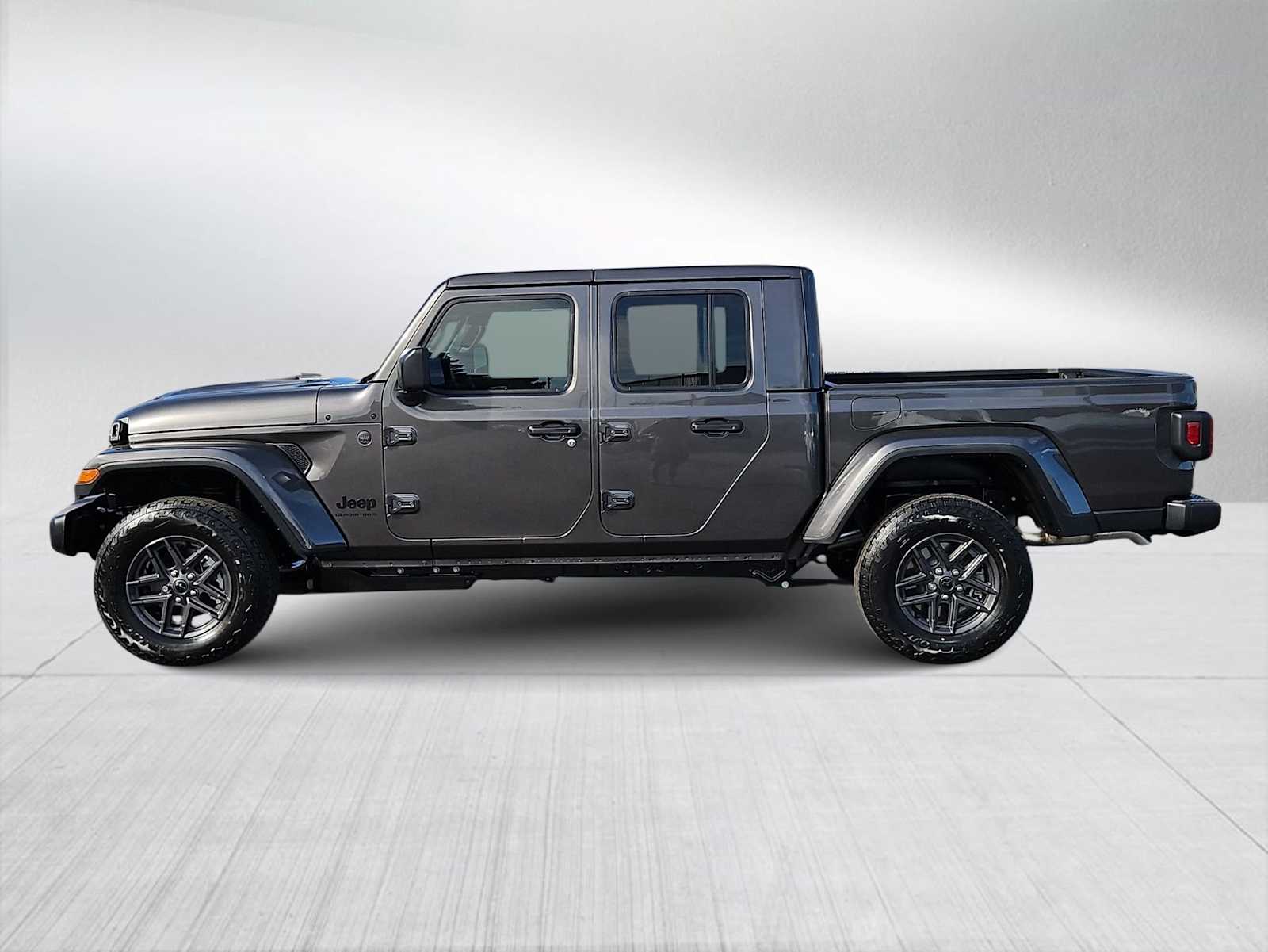 Thumbnail: 2026 Jeep Gladiator - 5