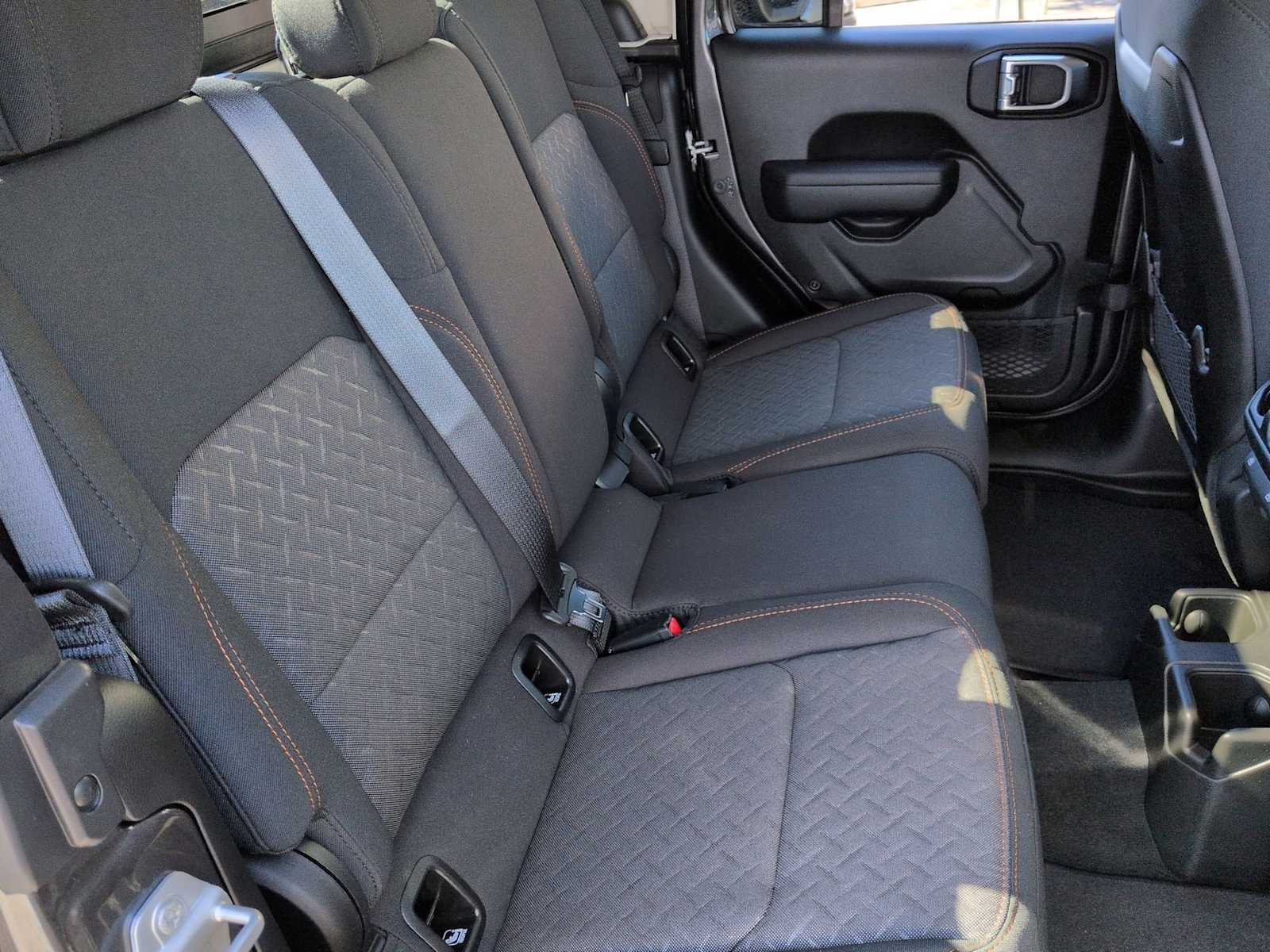 Thumbnail: 2025 Jeep Gladiator - 20