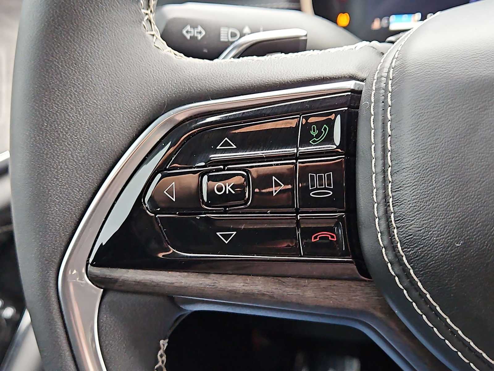 Thumbnail: 2023 Jeep Grand Cherokee - 25