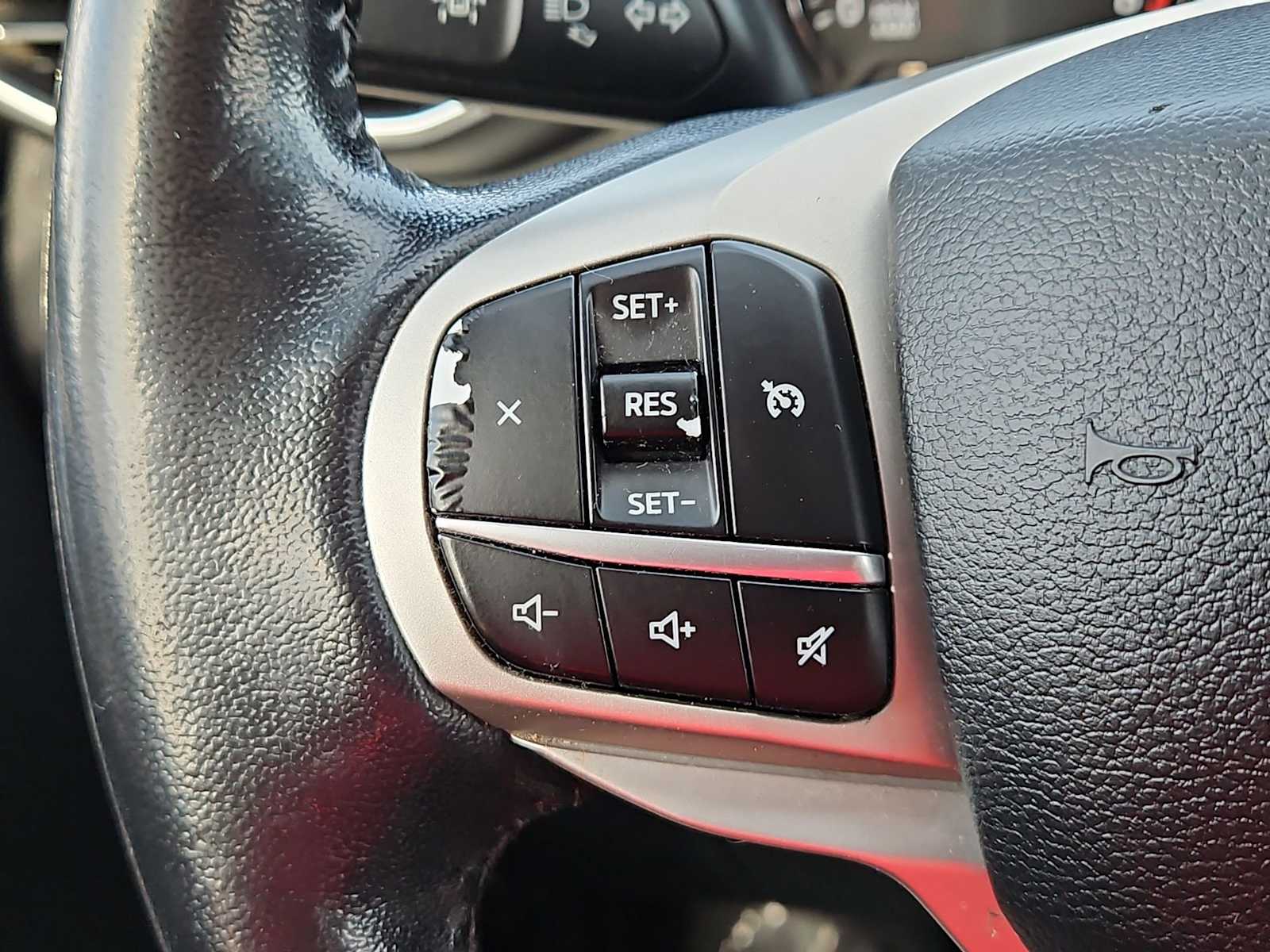 Thumbnail: 2021 Ford Explorer - 41