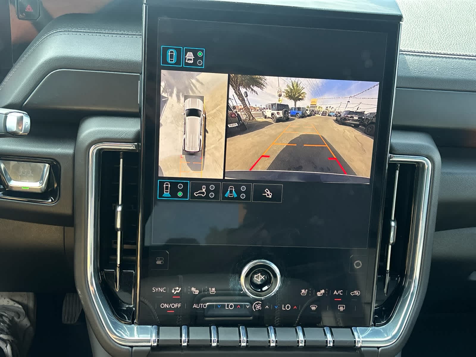 Thumbnail: 2025 GMC Yukon XL - 12