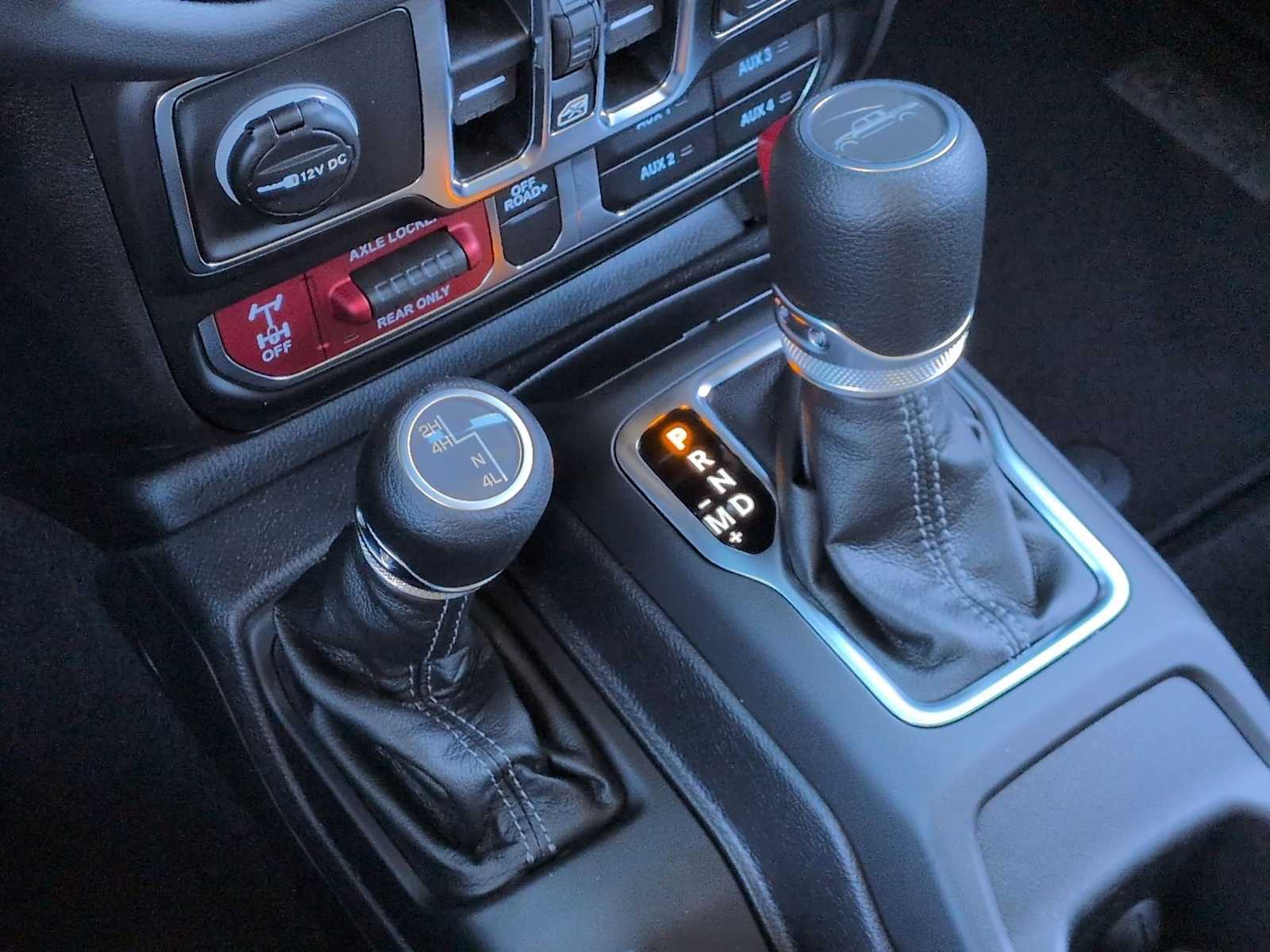 Thumbnail: 2025 Jeep Gladiator - 31