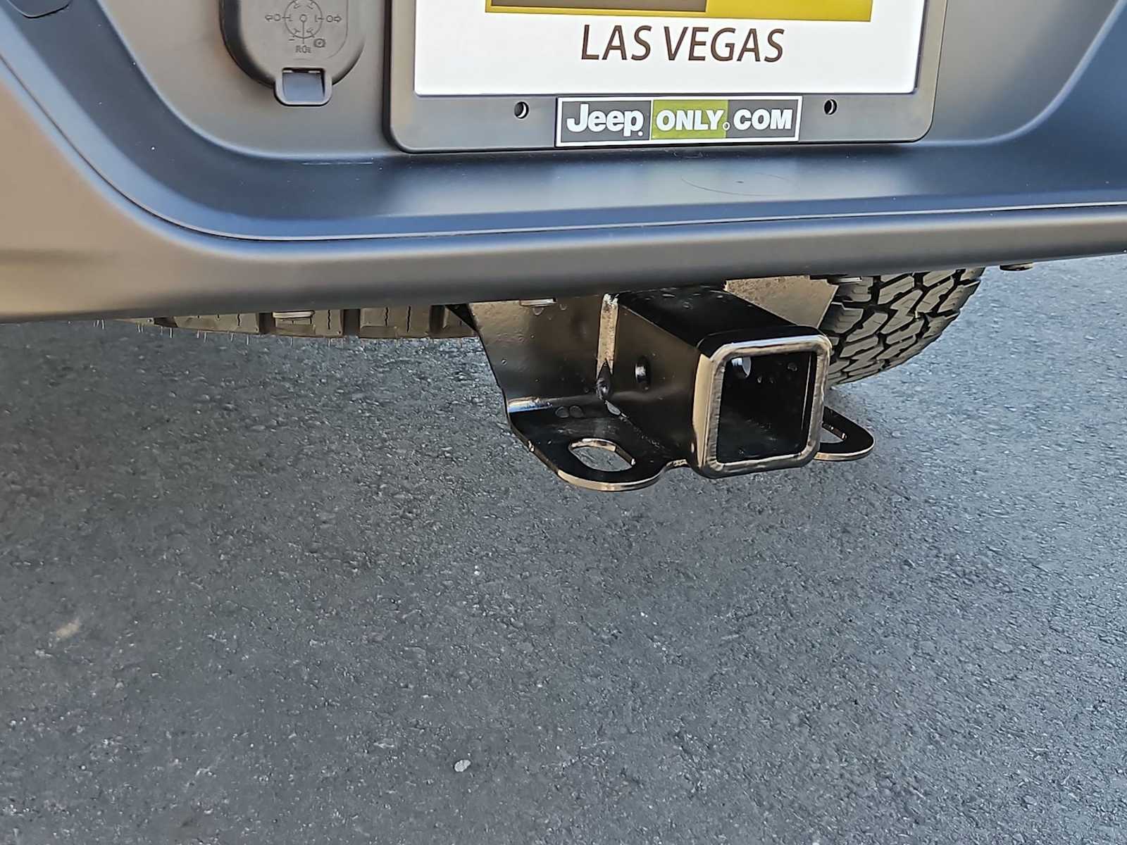 Thumbnail: 2025 Jeep Gladiator - 32