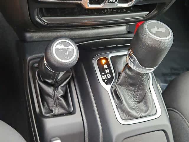 Thumbnail: 2023 Jeep Wrangler - 31