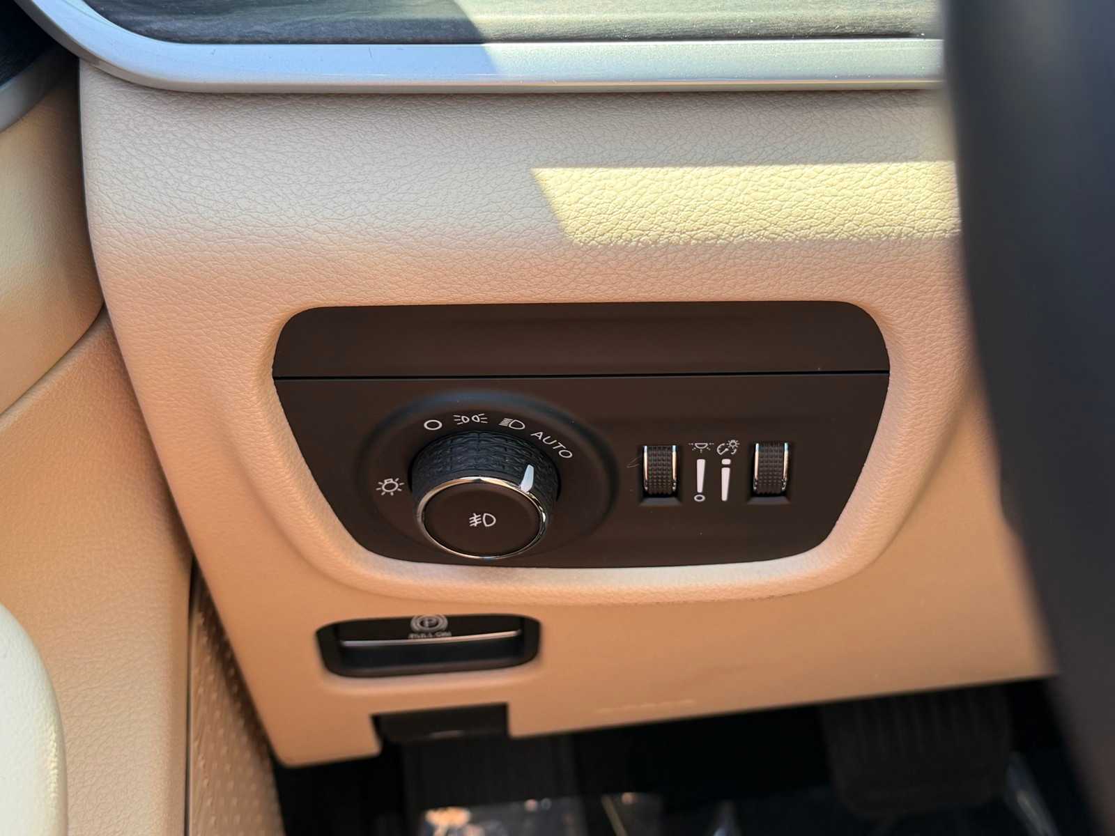 Thumbnail: 2021 Jeep Grand Cherokee L - 11