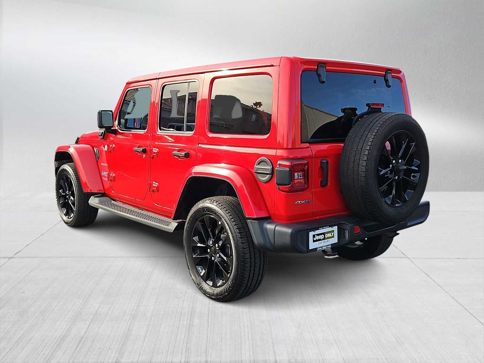 Thumbnail: 2021 Jeep Wrangler - 6