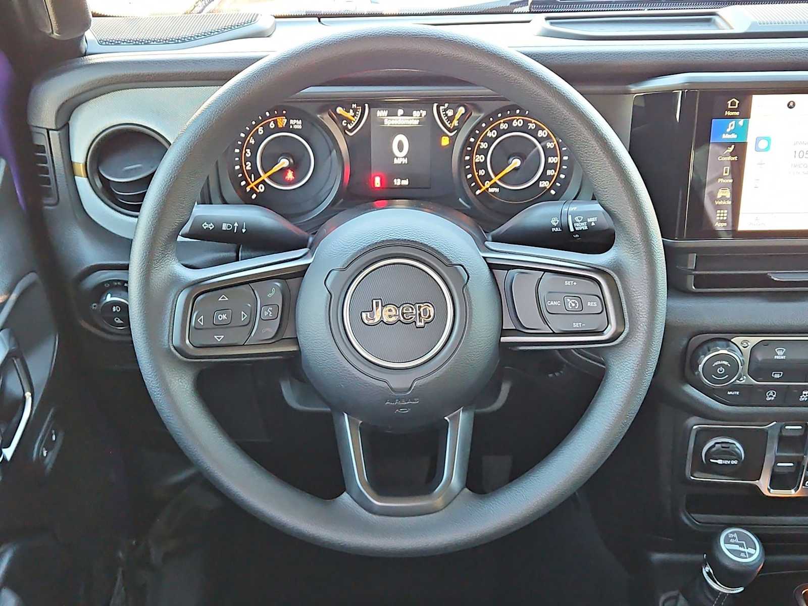 Thumbnail: 2026 Jeep Gladiator - 21