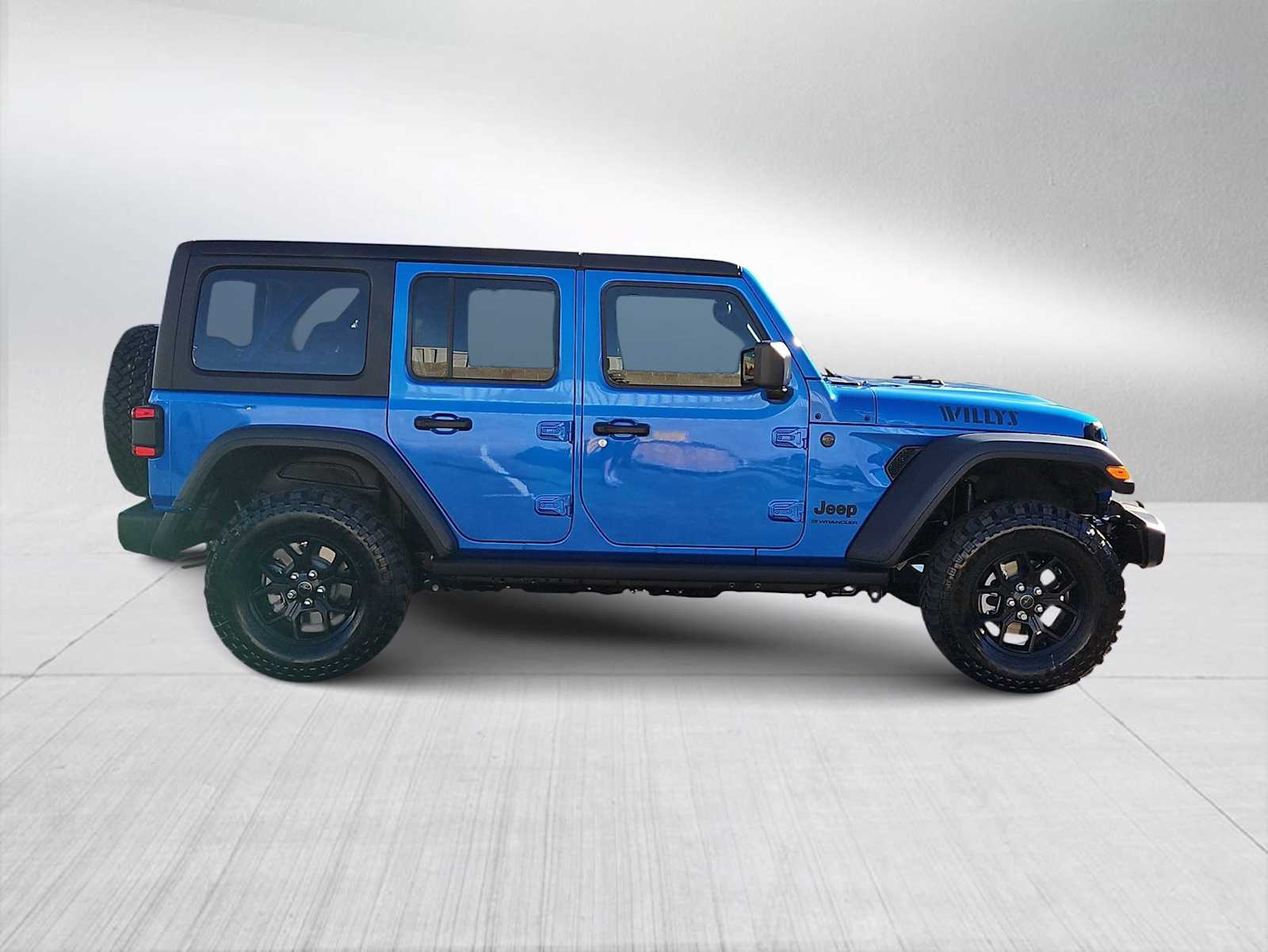 2026 Jeep Wrangler 4-Door Willys - Photo 9