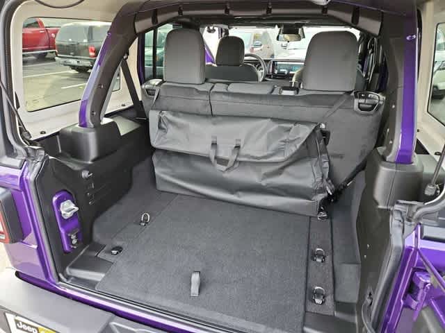 Thumbnail: 2026 Jeep Wrangler - 31