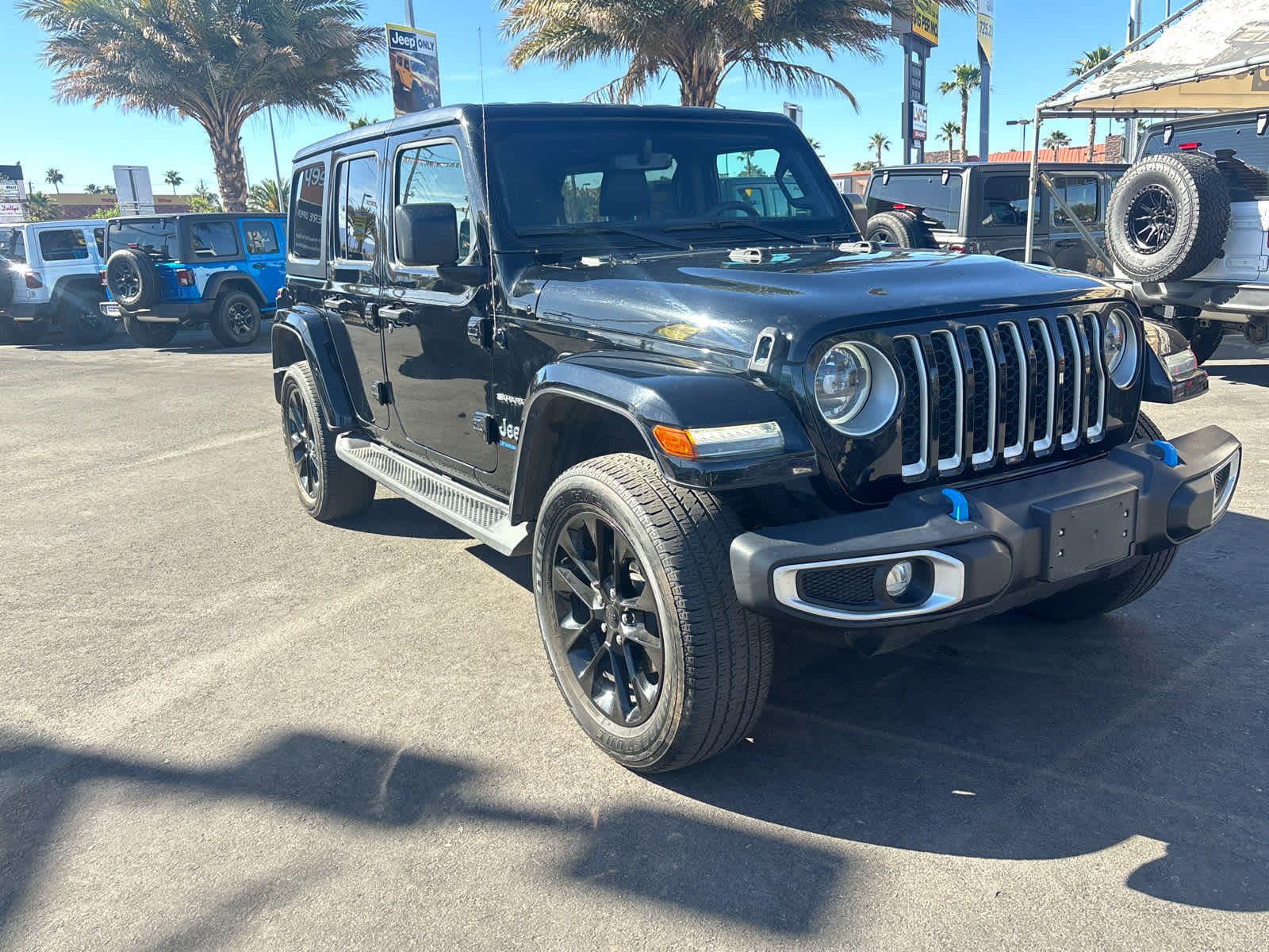 Thumbnail: 2023 Jeep Wrangler - 3