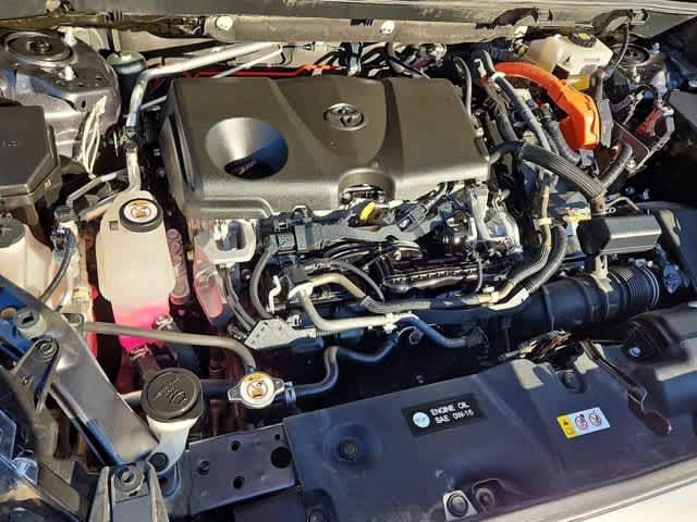Thumbnail: 2021 Toyota RAV4 - 15