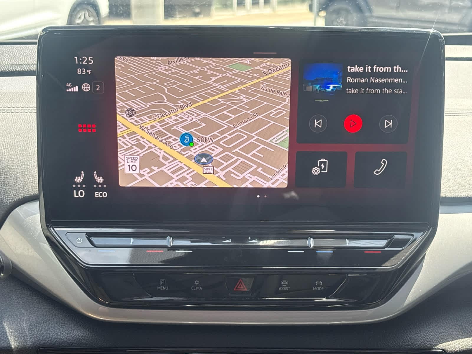 Thumbnail: 2023 Volkswagen ID.4 - 12