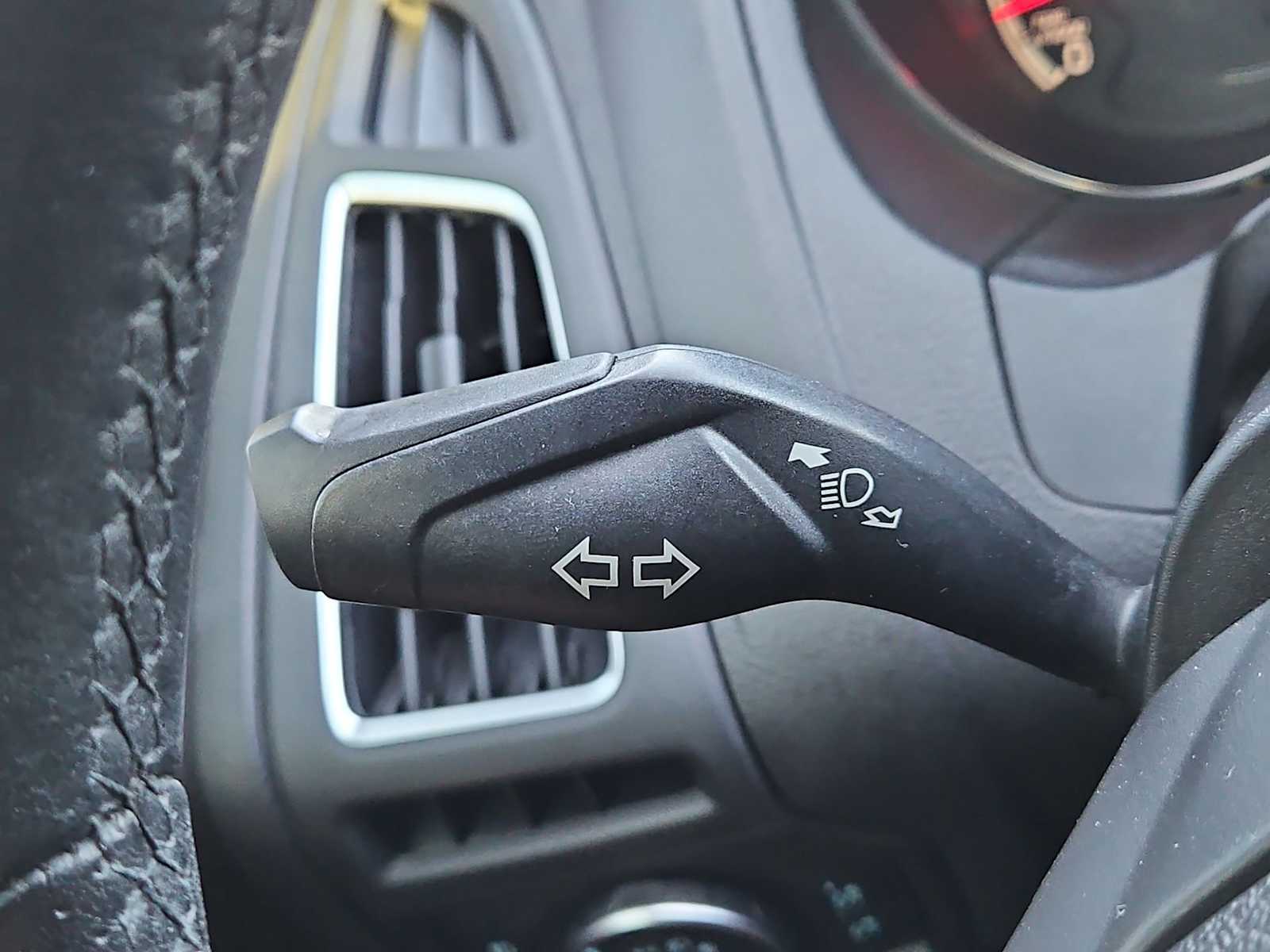 Thumbnail: 2017 Ford Focus - 28