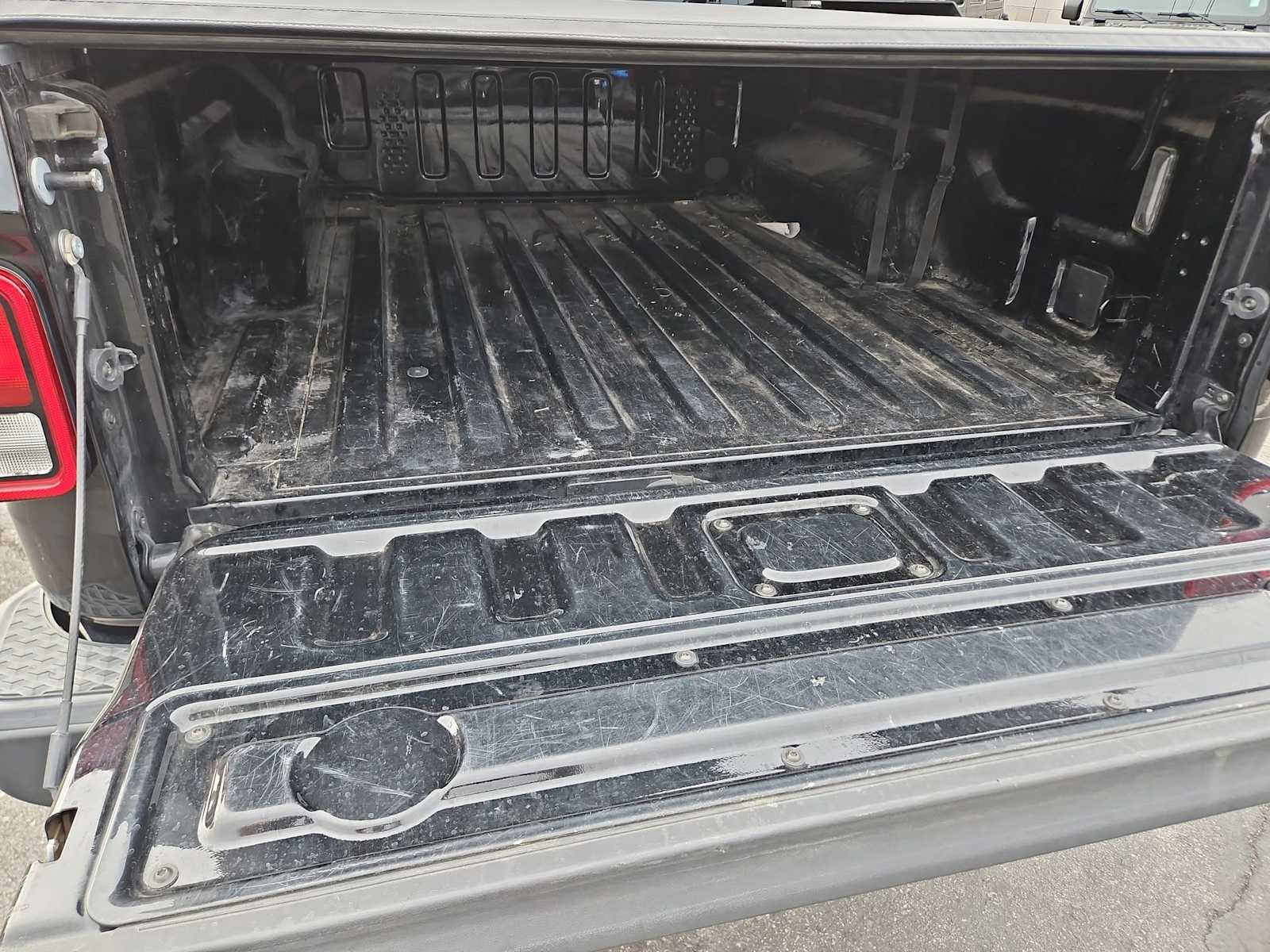 Thumbnail: 2021 Jeep Gladiator - 47