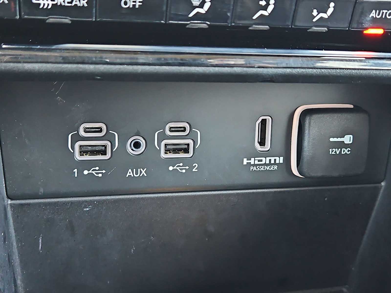 Thumbnail: 2022 Jeep Grand Cherokee - 33