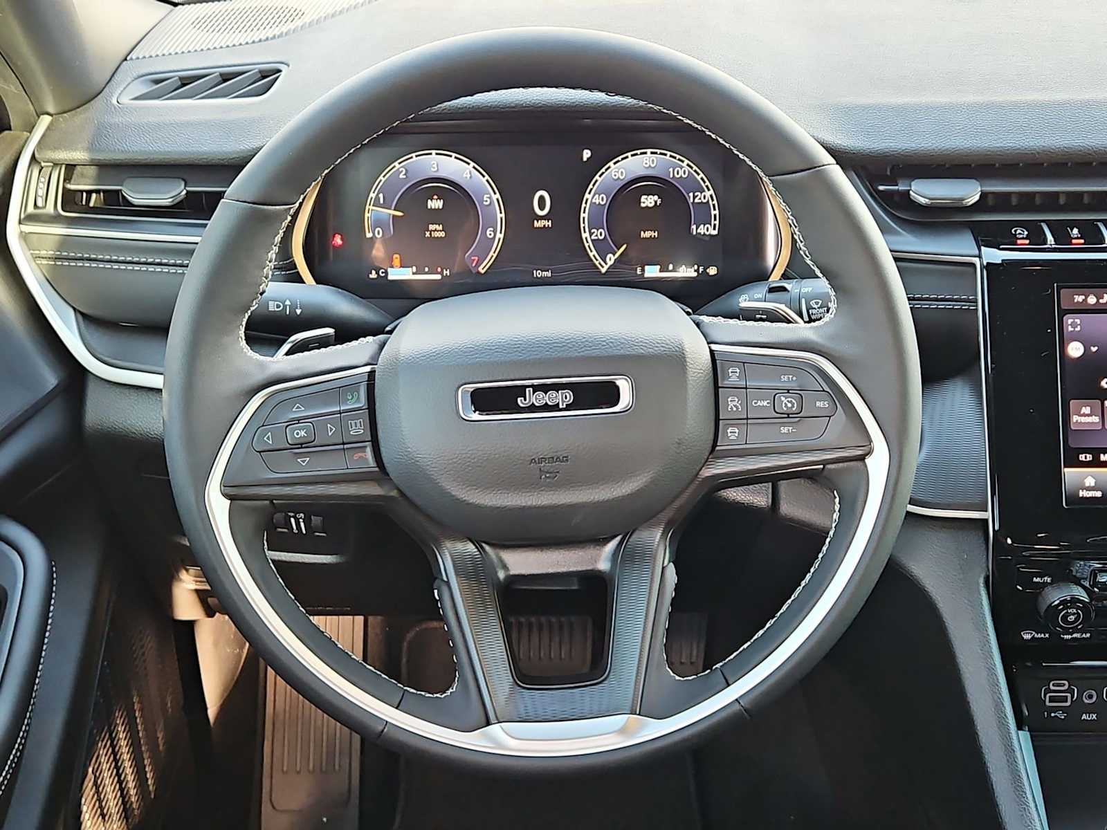 Thumbnail: 2025 Jeep Grand Cherokee - 22