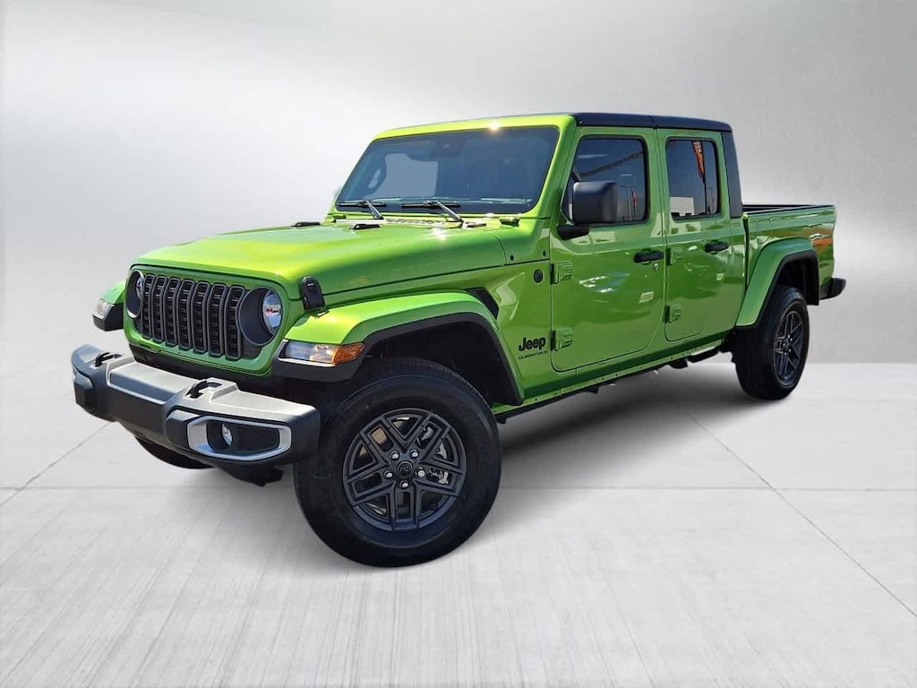 New 2025 Jeep Gladiator Sport S Pickup