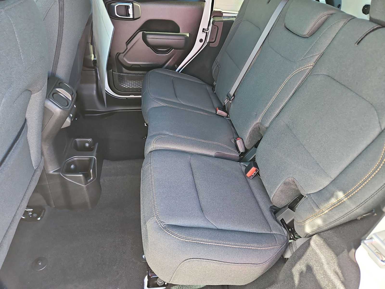 Thumbnail: 2026 Jeep Wrangler - 18