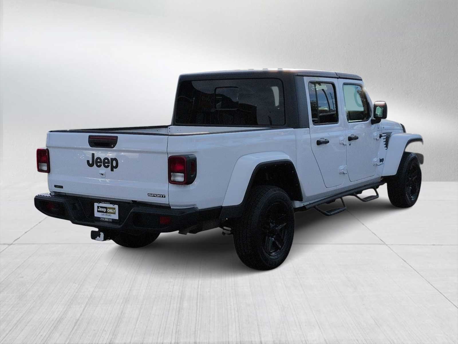 Thumbnail: 2021 Jeep Gladiator - 8