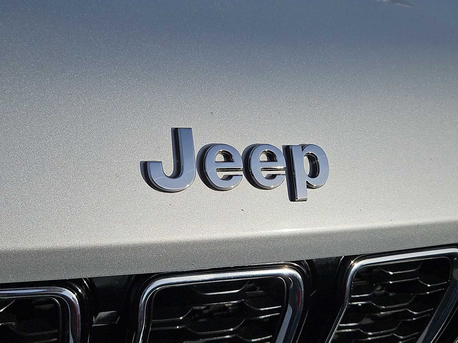 Thumbnail: 2021 Jeep Grand Cherokee L - 12