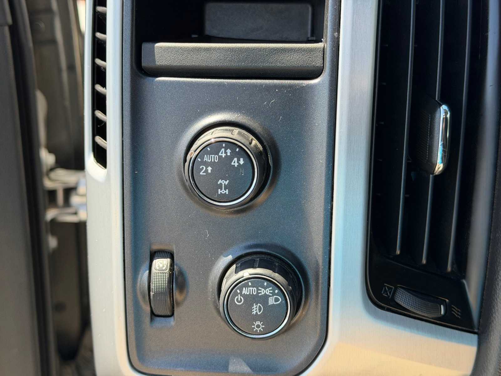 Thumbnail: 2015 GMC Sierra 1500 - 22