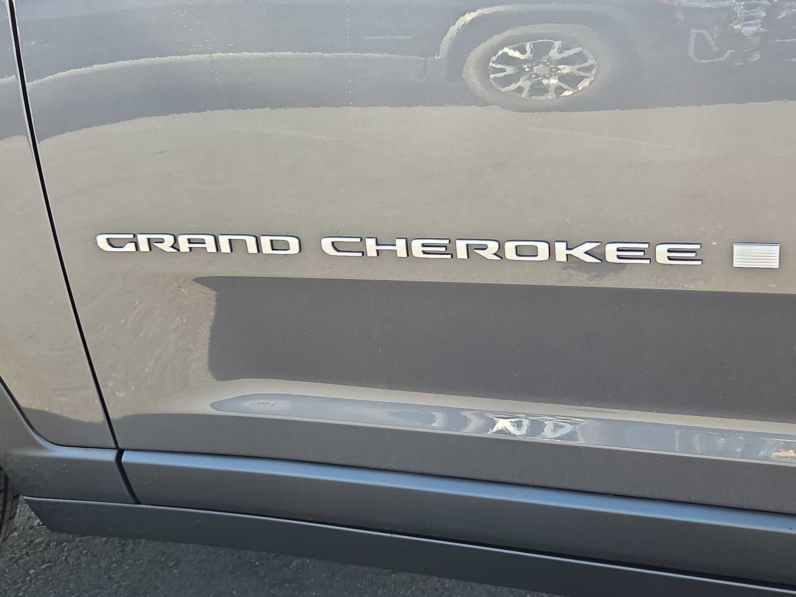 Thumbnail: 2025 Jeep Grand Cherokee - 12