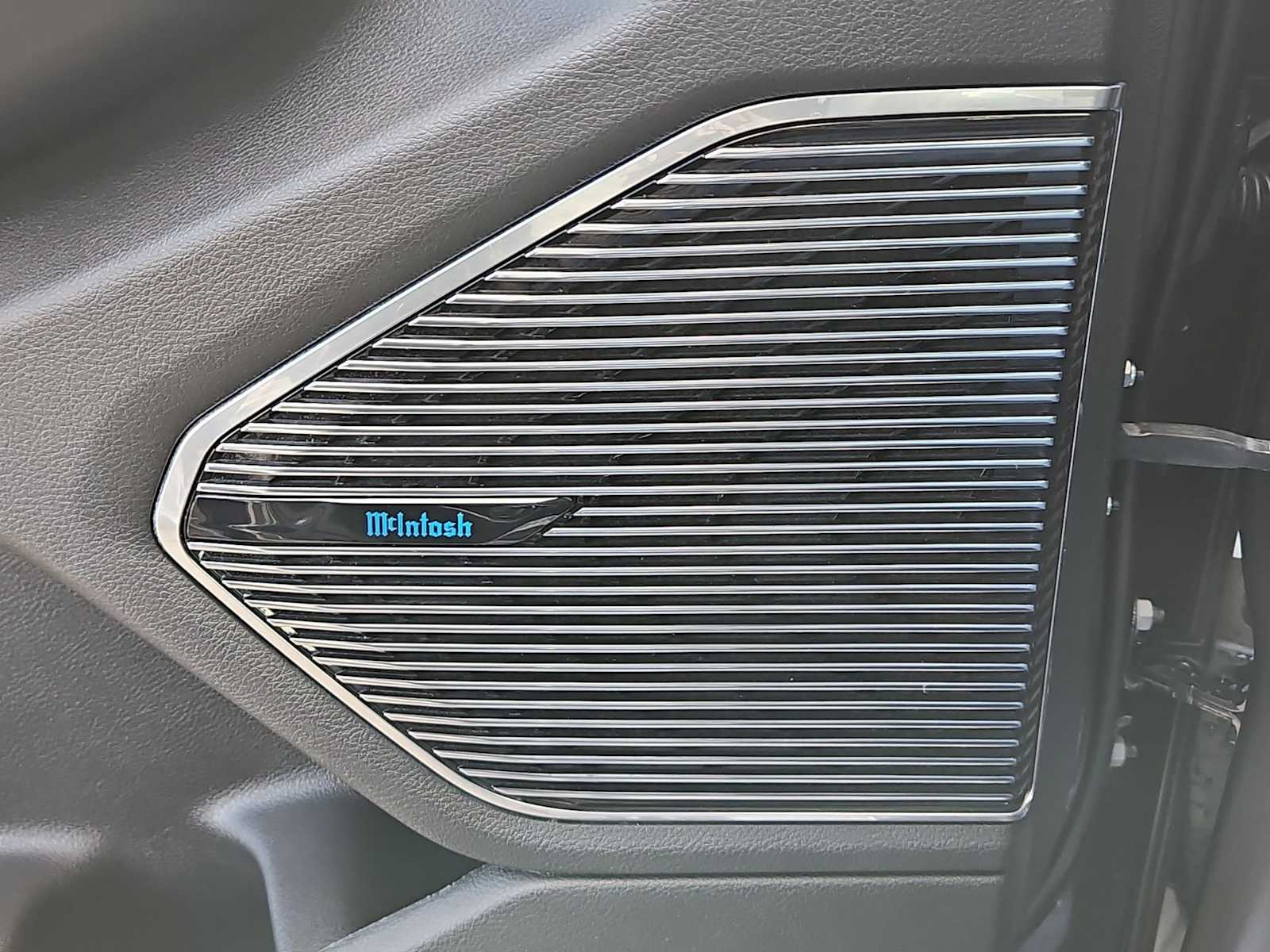 Thumbnail: 2022 Jeep Grand Cherokee L - 32