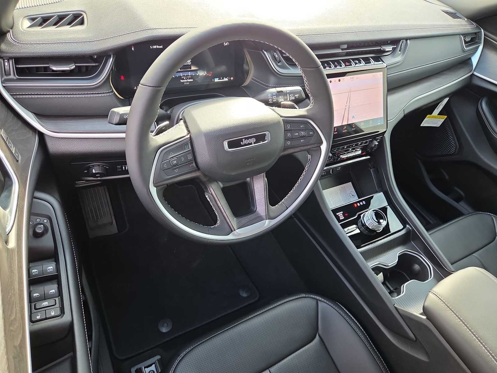 Thumbnail: 2025 Jeep Grand Cherokee L - 10