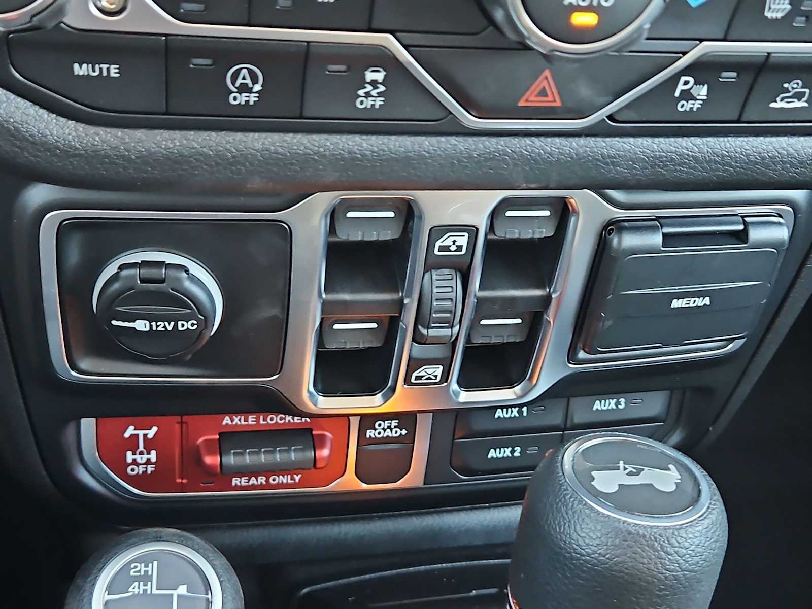 Thumbnail: 2026 Jeep Wrangler - 28