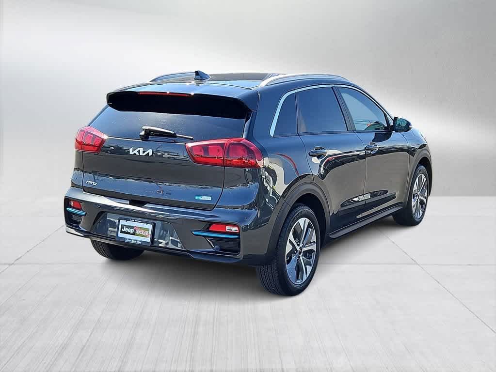 2022 Kia Niro S 8