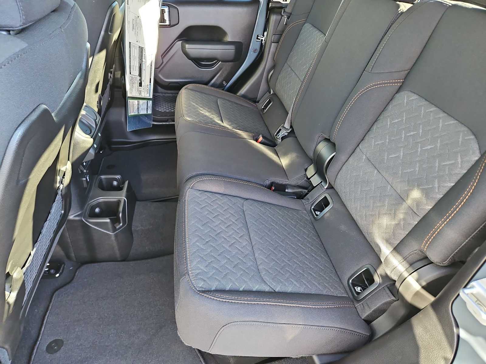 Thumbnail: 2026 Jeep Gladiator - 18