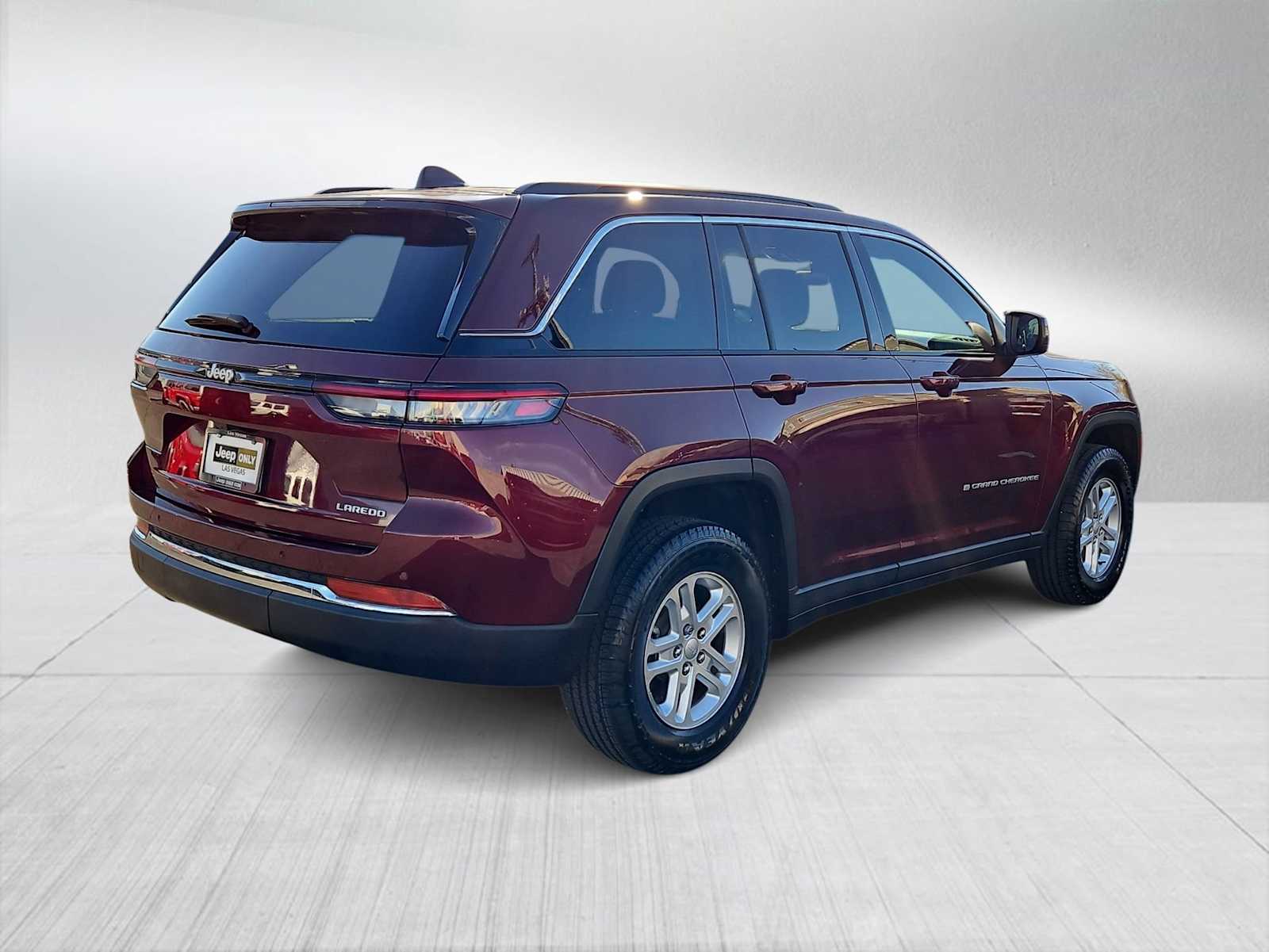 Thumbnail: 2025 Jeep Grand Cherokee - 8