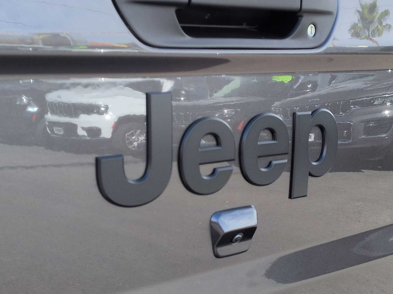 Thumbnail: 2026 Jeep Gladiator - 12