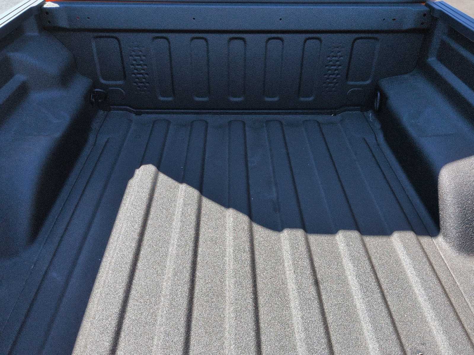 Thumbnail: 2025 Jeep Gladiator - 34