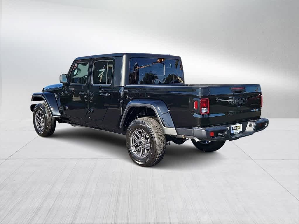 Thumbnail: 2025 Jeep Gladiator - 6